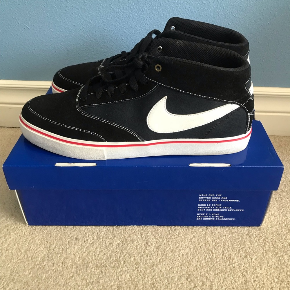 Nike SB Omar Salazar men’s Size 12 Shoe